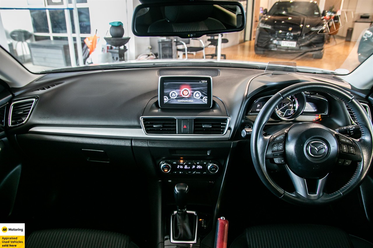 2015 Mazda Axela