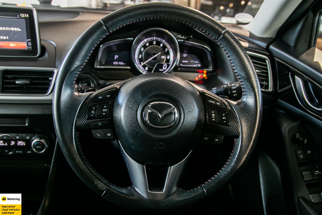 2015 Mazda Axela