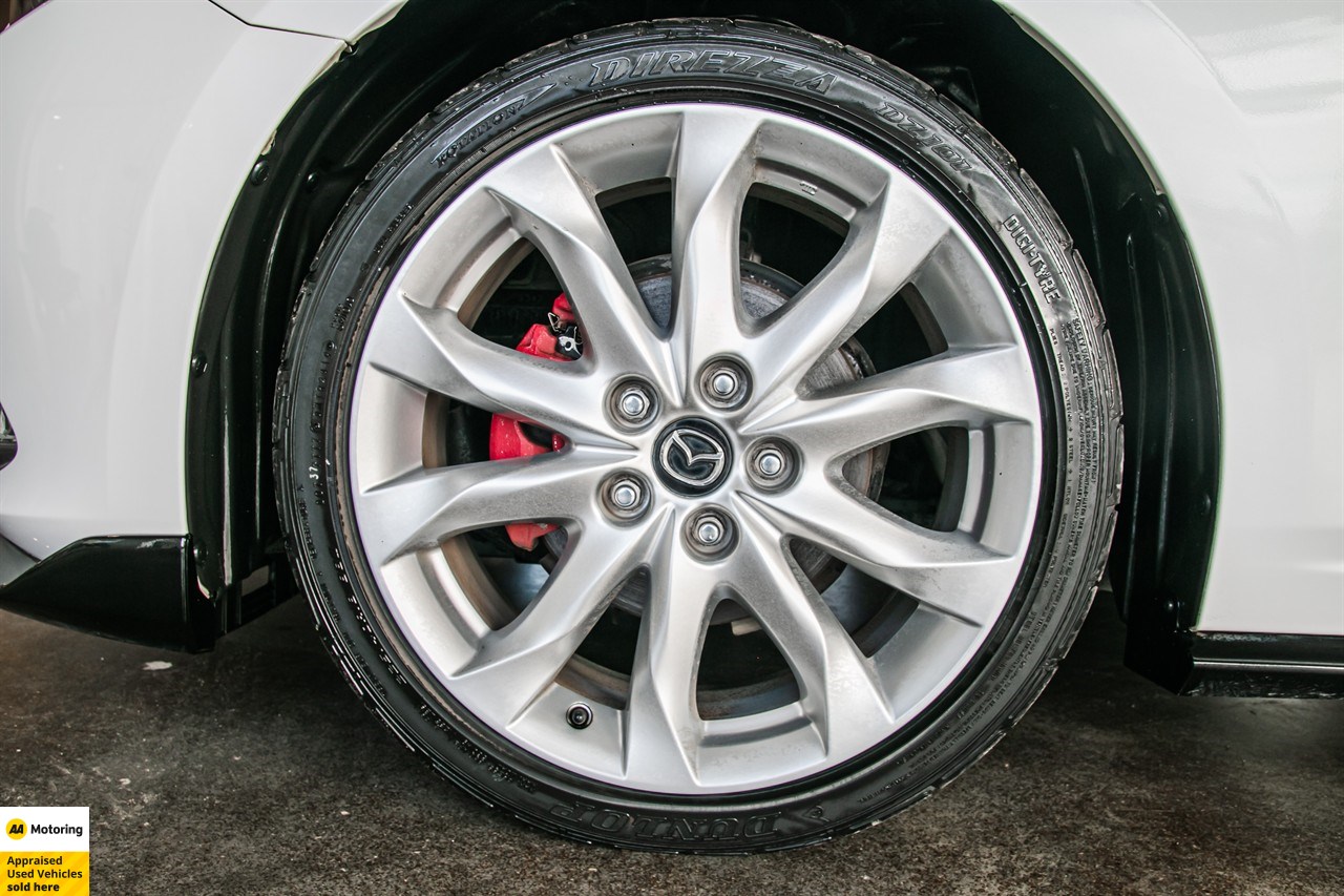2015 Mazda Axela