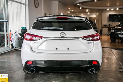 2015 Mazda Axela - Thumbnail