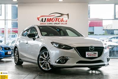 2015 Mazda Axela - Thumbnail