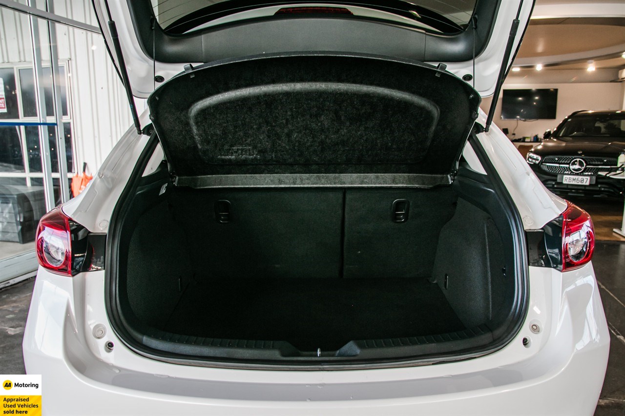 2015 Mazda Axela