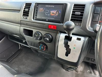 2014 Toyota Hiace - Thumbnail