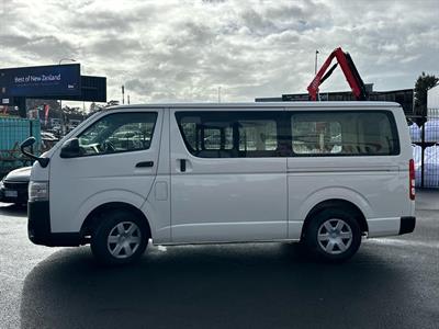 2014 Toyota Hiace - Thumbnail
