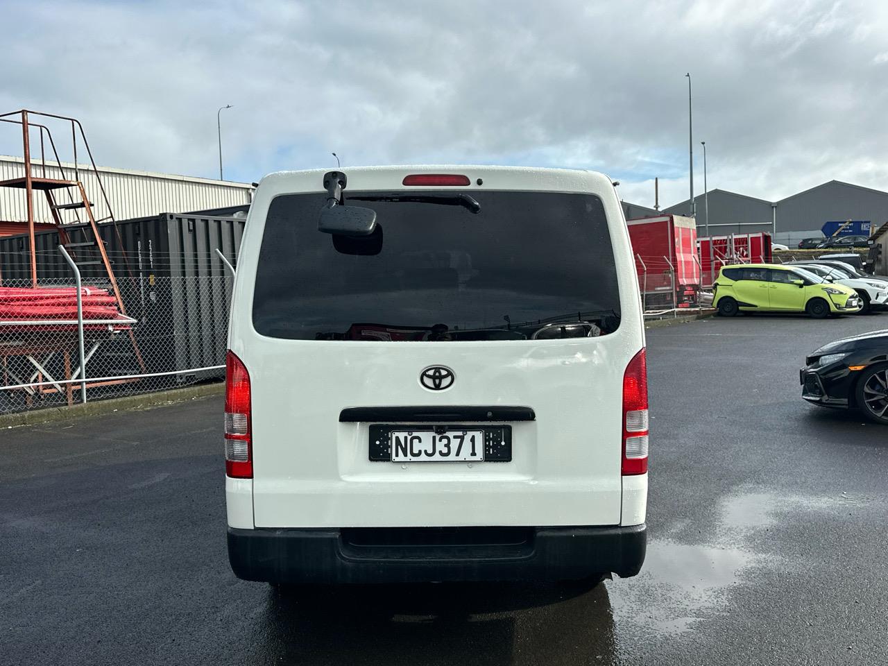2014 Toyota Hiace