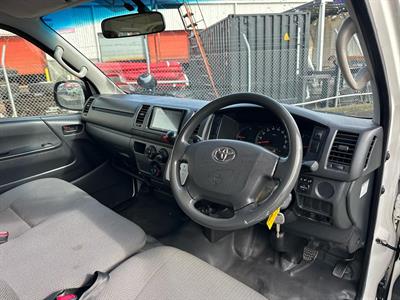 2014 Toyota Hiace - Thumbnail