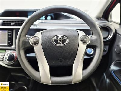 2014 Toyota Aqua - Thumbnail