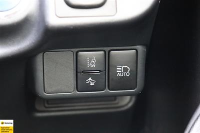 2020 Toyota Aqua - Thumbnail