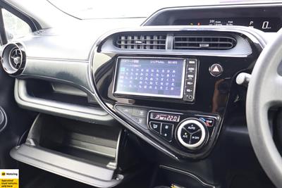 2020 Toyota Aqua - Thumbnail