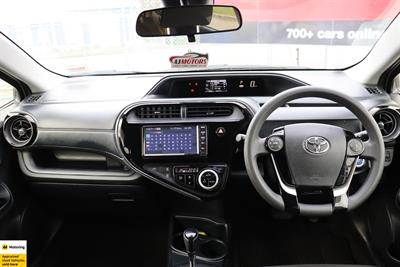 2020 Toyota Aqua - Thumbnail