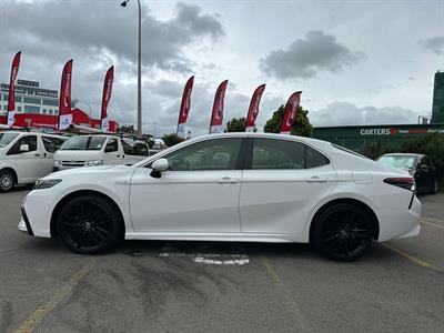 2022 Toyota Camry - Thumbnail