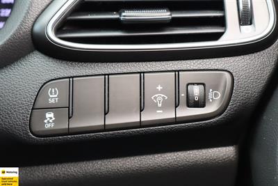 2021 Hyundai i30 - Thumbnail