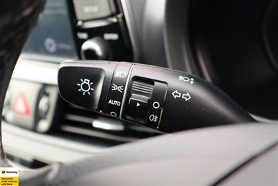 2021 Hyundai i30 - Thumbnail