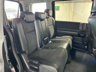 2012 Honda STEPWAGON - Thumbnail