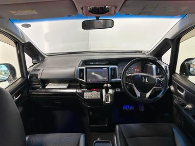 2012 Honda STEPWAGON - Thumbnail