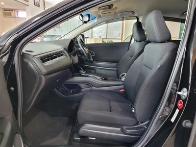 2017 Honda Vezel - Thumbnail