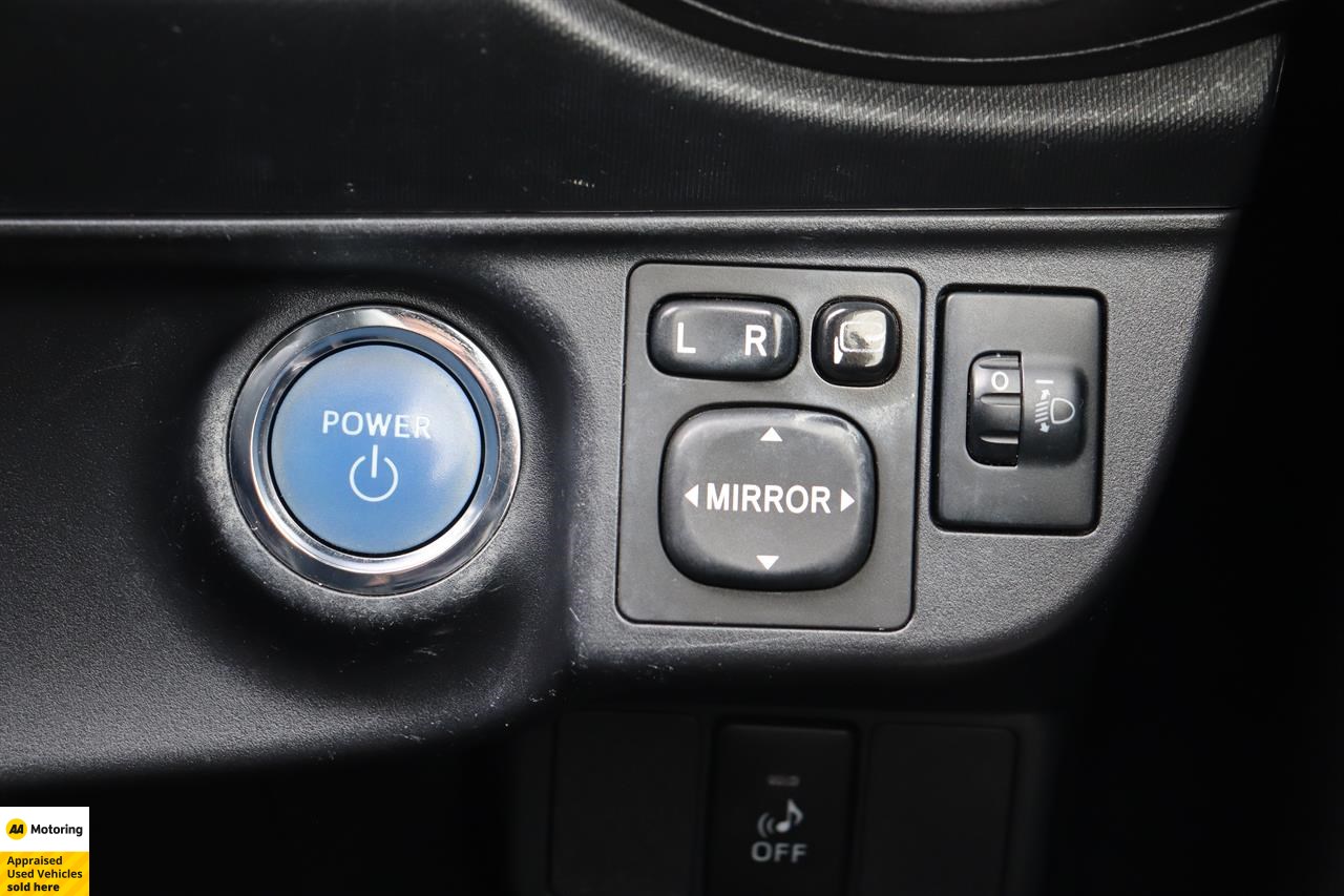 2013 Toyota Aqua