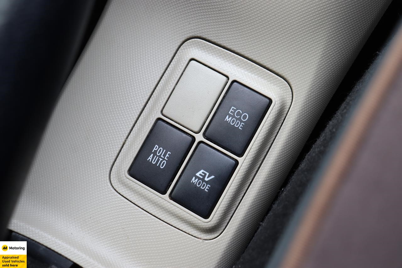 2013 Toyota Aqua