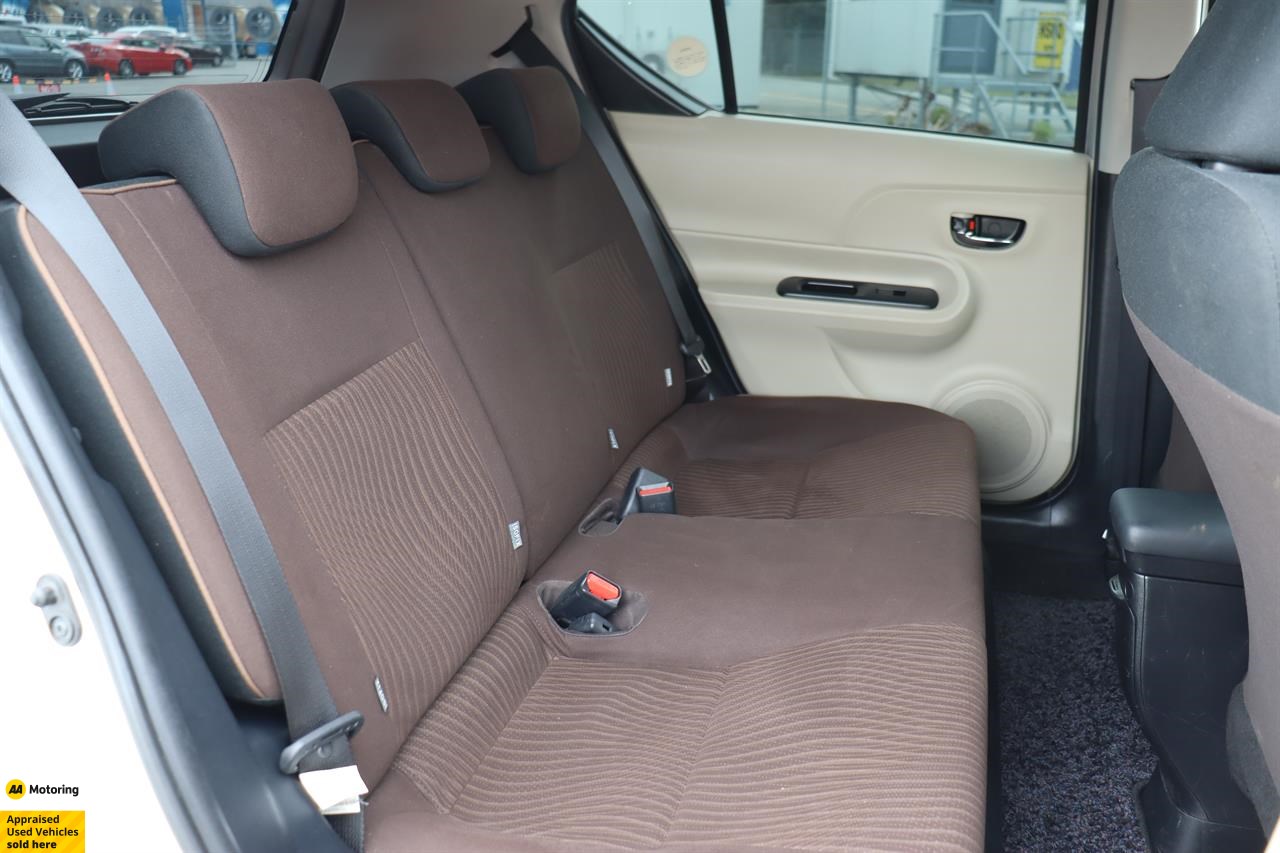 2013 Toyota Aqua