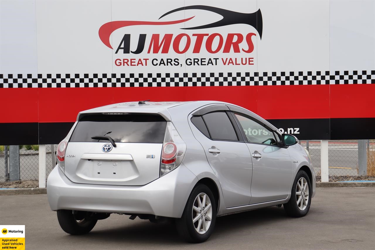 2013 Toyota Aqua