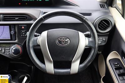2013 Toyota Aqua - Thumbnail