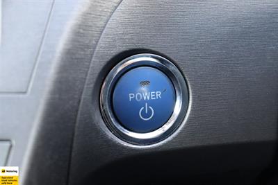 2013 Toyota Prius - Thumbnail