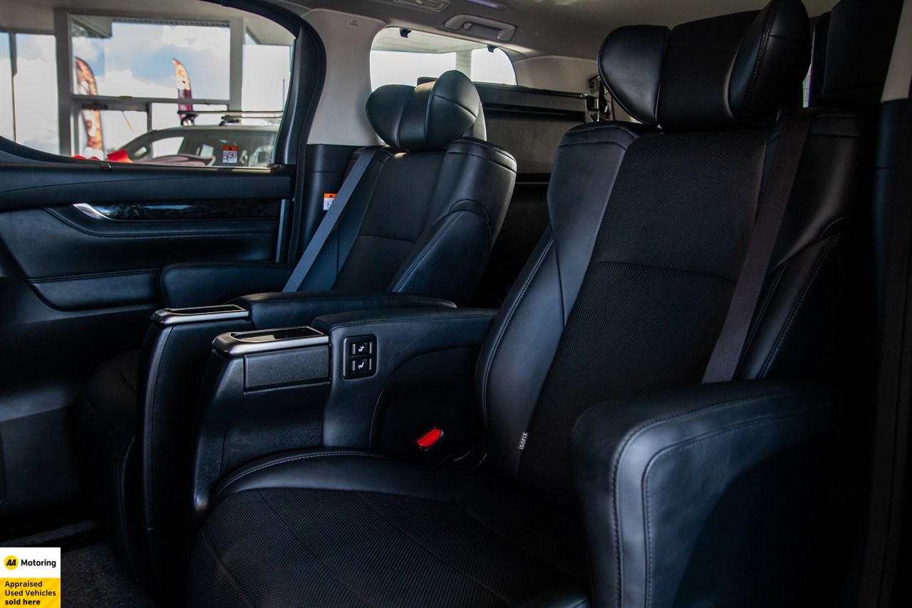 2023 Toyota Alphard
