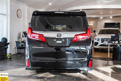 2023 Toyota Alphard - Thumbnail