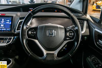 2015 Honda Jade - Thumbnail