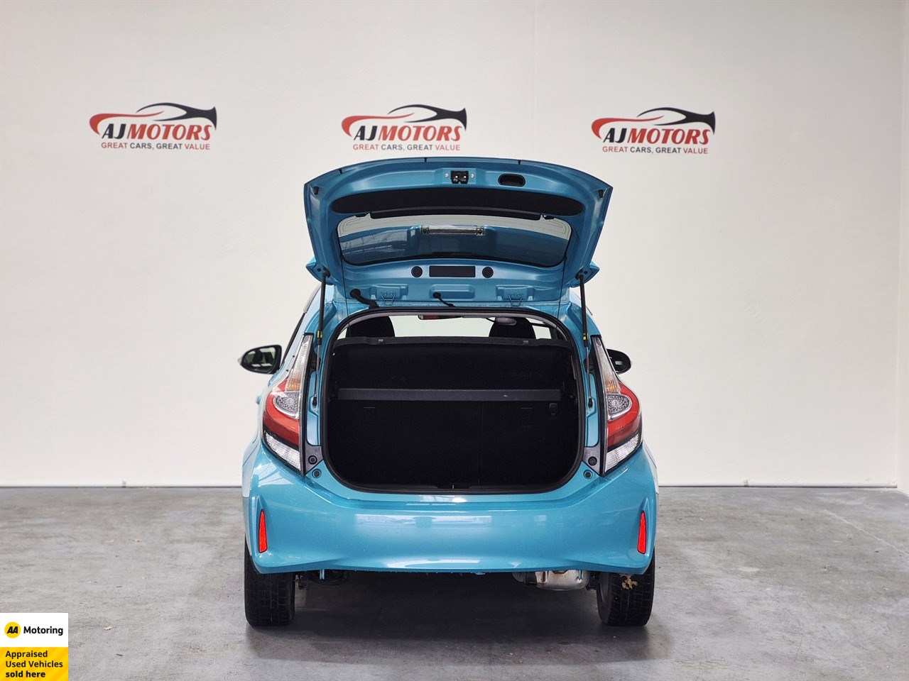 2017 Toyota Aqua