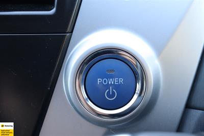 2012 Toyota Prius - Thumbnail
