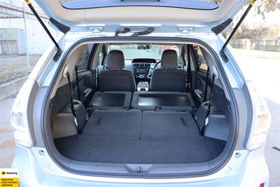 2012 Toyota Prius - Thumbnail