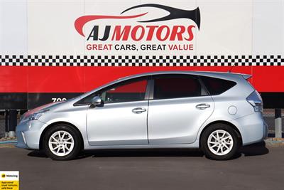 2012 Toyota Prius - Thumbnail