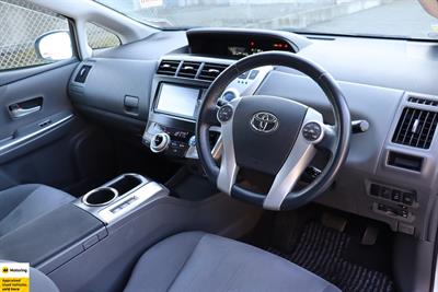 2012 Toyota Prius - Thumbnail
