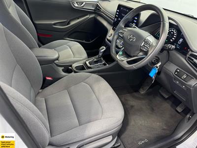 2022 Hyundai IONIQ - Thumbnail