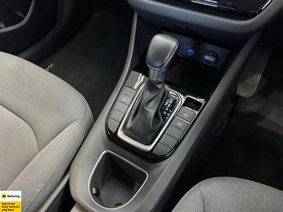 2022 Hyundai IONIQ - Thumbnail