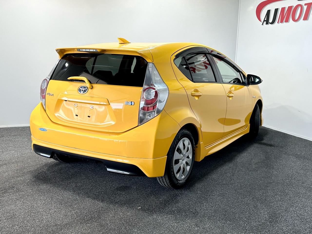2013 Toyota Aqua