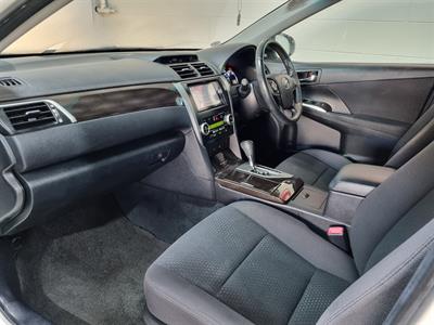 2013 Toyota Camry - Thumbnail