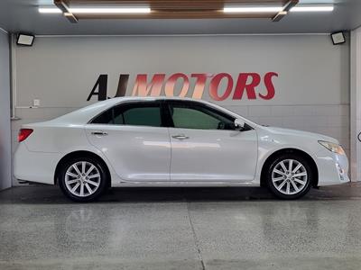 2013 Toyota Camry - Thumbnail