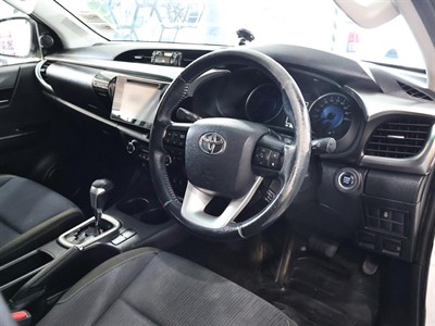 2017 Toyota Hilux - Thumbnail