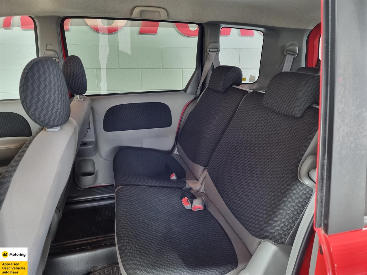 2006 Toyota Sienta