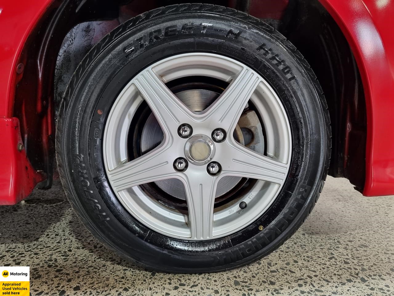 2006 Toyota Sienta
