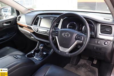 2015 Toyota Highlander - Thumbnail