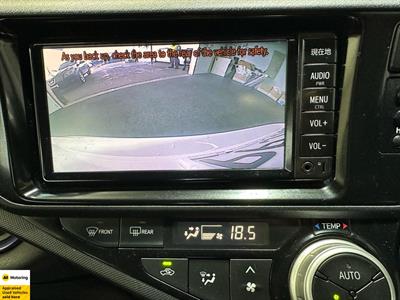 2017 Toyota Aqua - Thumbnail