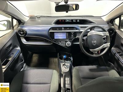 2017 Toyota Aqua - Thumbnail