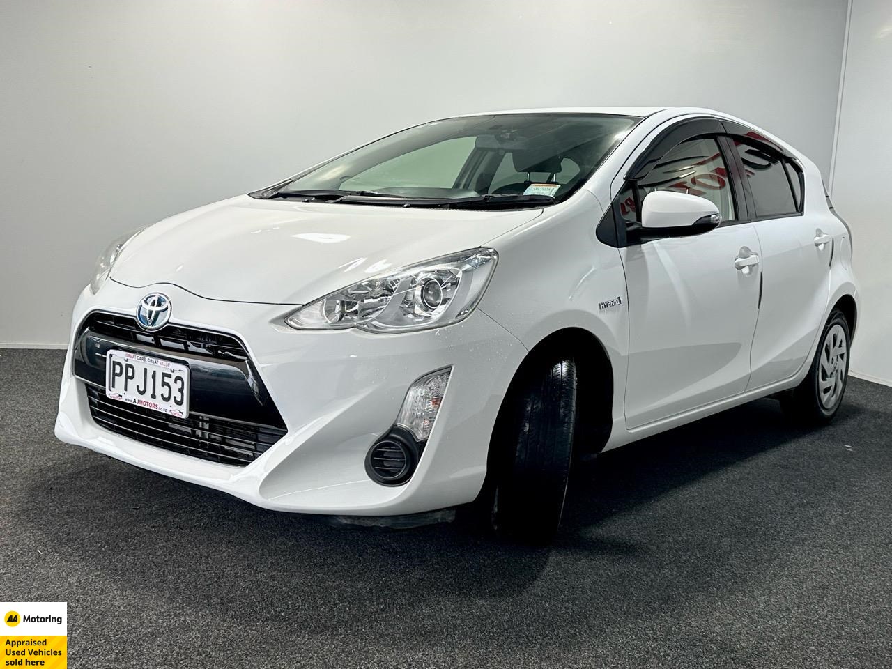 2017 Toyota Aqua