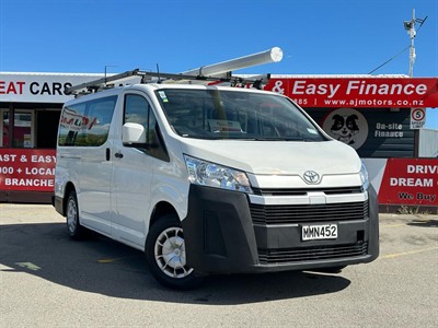 2019 Toyota Hiace - Thumbnail