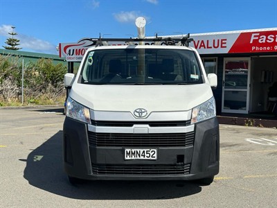 2019 Toyota Hiace - Thumbnail