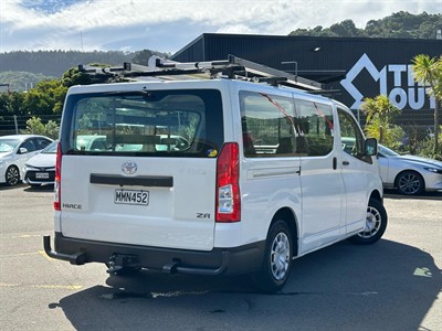 2019 Toyota Hiace - Thumbnail