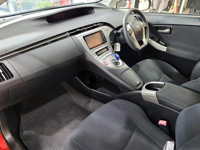 2012 Toyota Prius - Thumbnail